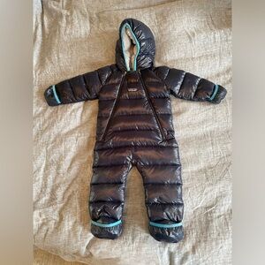 Patagonia Infant Hi-Loft Down Sweater Bunting 6-12 months like new